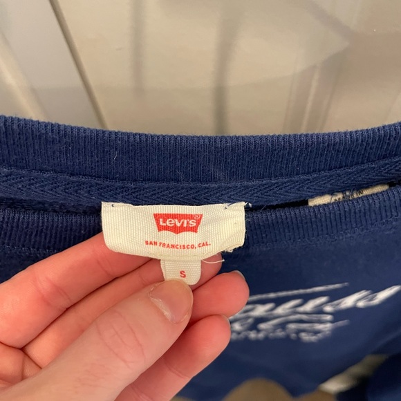 ❤️5/$20 Bundle Small Levi’s Sweatshirt - Picture 3 of 4